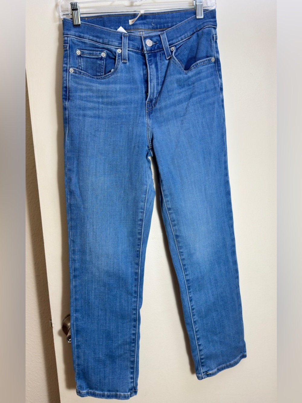 Classic Levi’s Women's Blue Jeans -‎ Slim Straight
